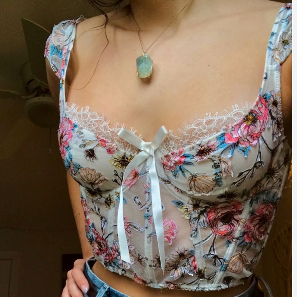 Victoria Secrets Lace Cap-Sleeve Corset Top New Small - Picture 2 of 13